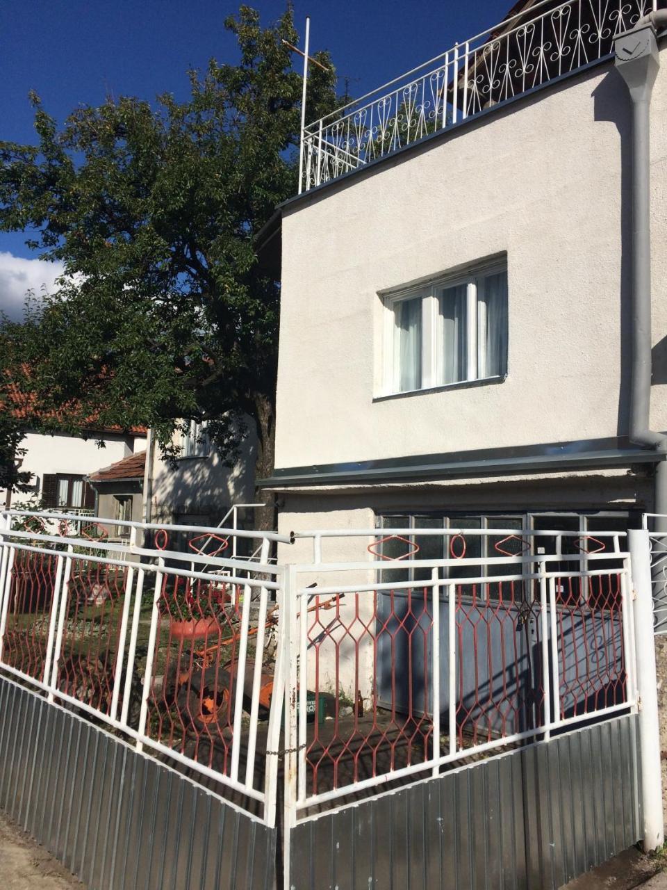 Sobe Sanja Hotel Pirot Eksteriør billede
